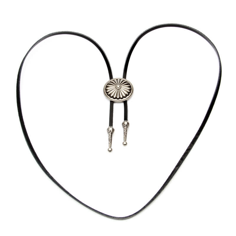 Round Concho Sweater Chain Bolo Tie