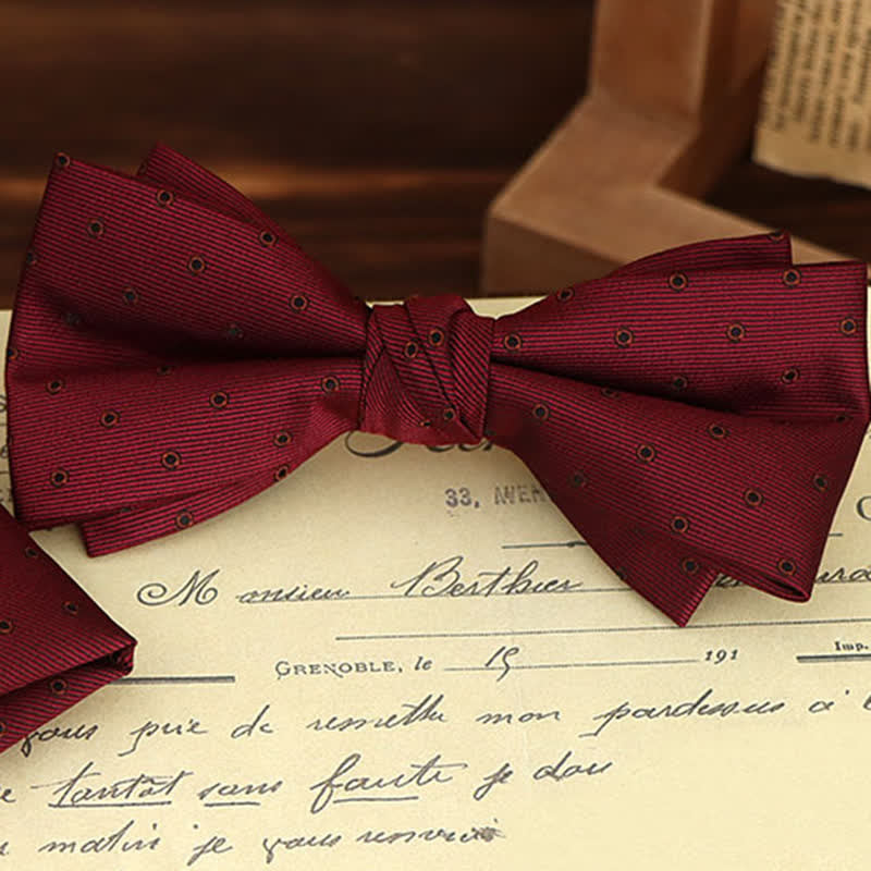 2Pcs Men's Burgundy Floral Bow Tie Handkerchief Set