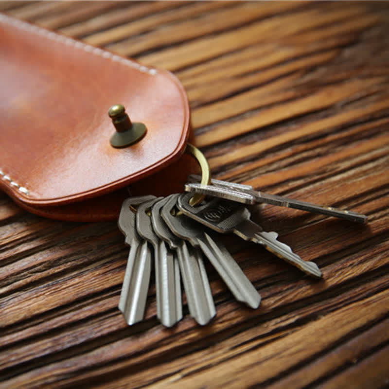 Retro Safe Storage Buckle Functional Pull-out Key Case - image 4