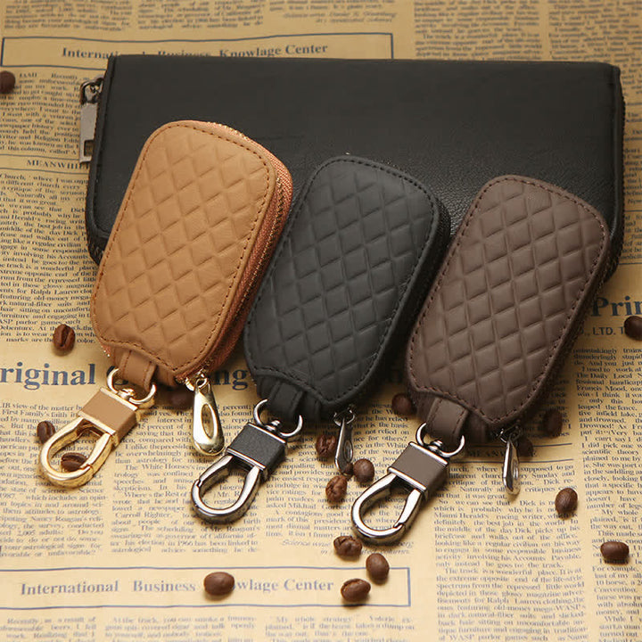 Universal Zipper Hook Hanging Leather Key Case - image 0