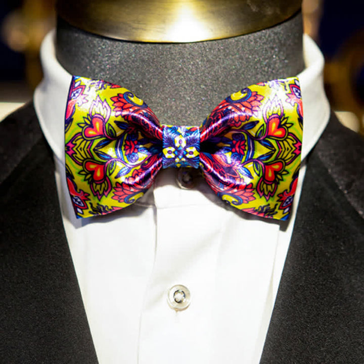 Men's Baroco Style Complex Totem Pattern Bow Tie