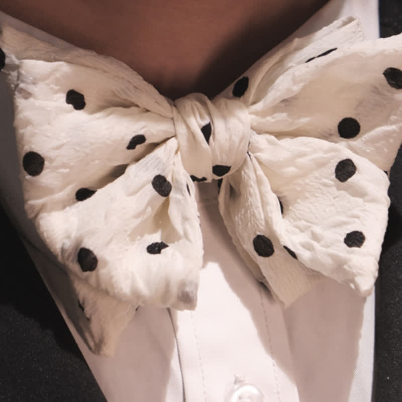 Men's Elegant Ivory Cute Polka Dots Bow Tie