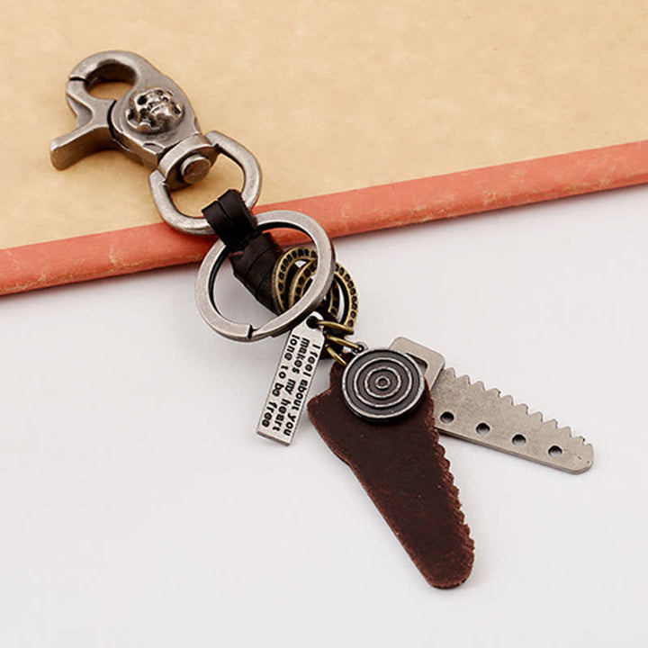 Creative Saw Carved Skull Leather Keychain