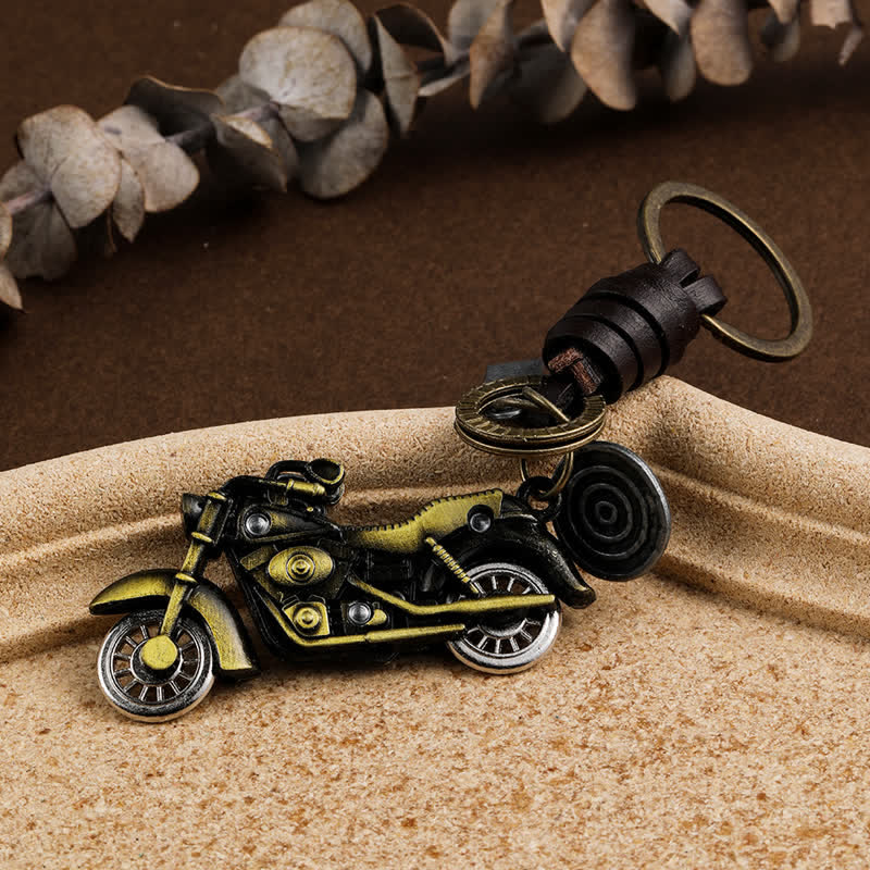 Retro 3D Motorcycle Pendant Leather Keychain