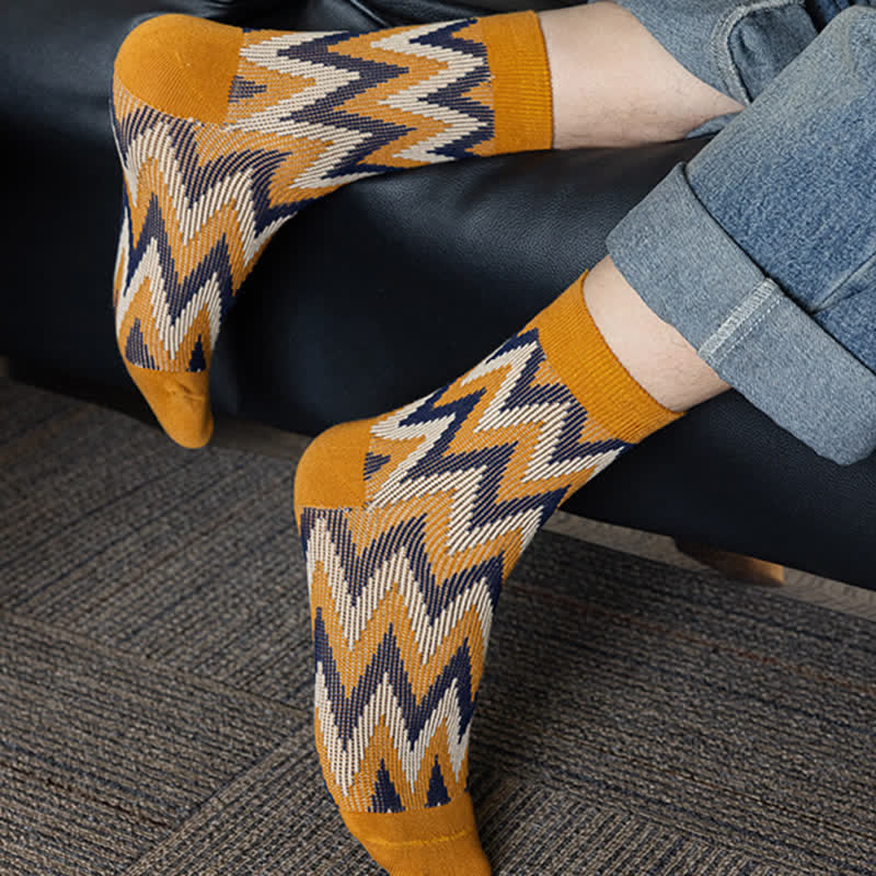 Funky Retro Zigzag Pattern Cotton Crew Socks