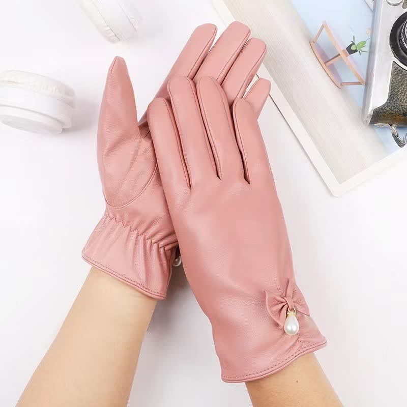 Women's Winter Velvet Pearl Leather Gloves