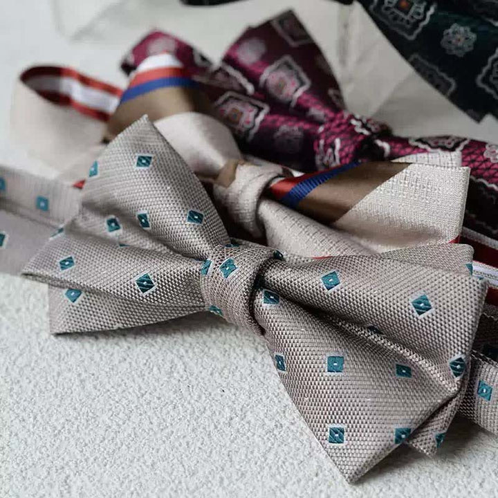 Men's Vintage Printed Double Layered Handkerchief Bow Tie