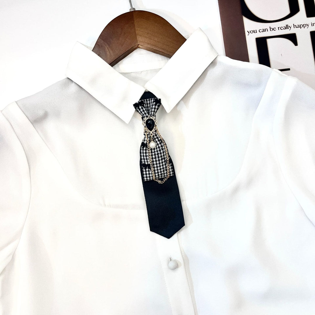 Pre-tied Black Peach Heart Pearl Fashionable Necktie - image 1