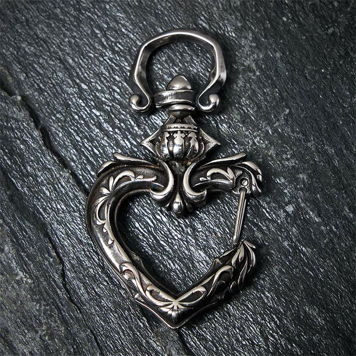 Vintage Rotatable Heart-shaped Polished Metal Keychain - image 4