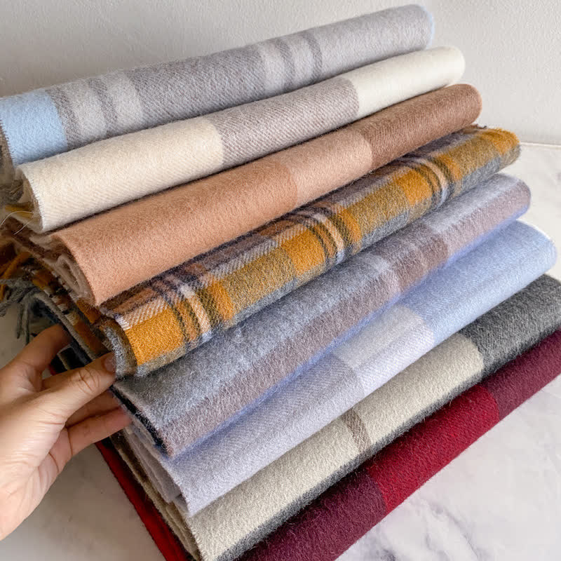 Unisex Check Pattern Warm Wool Scarf With Tassels - image 0