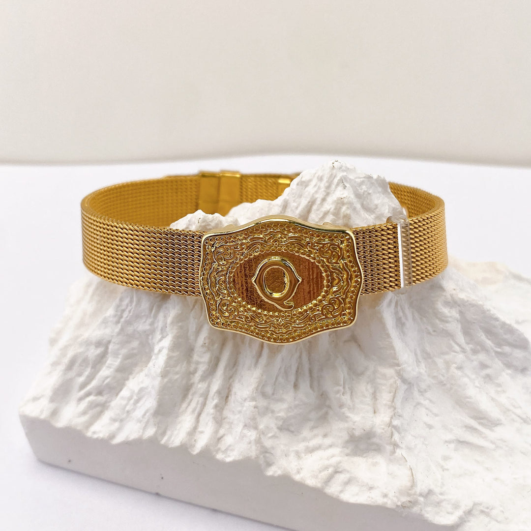 Glamorous Gold Tone Engraved Initial Letter Bracelet - Q - image 16