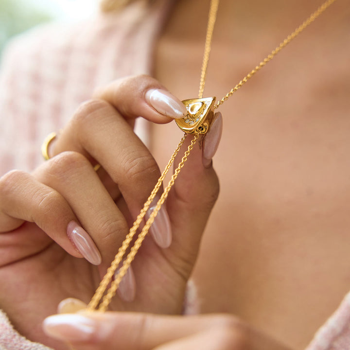 Shine Rhinestone Western Cowboy Hat-Shape Necklace - image 2