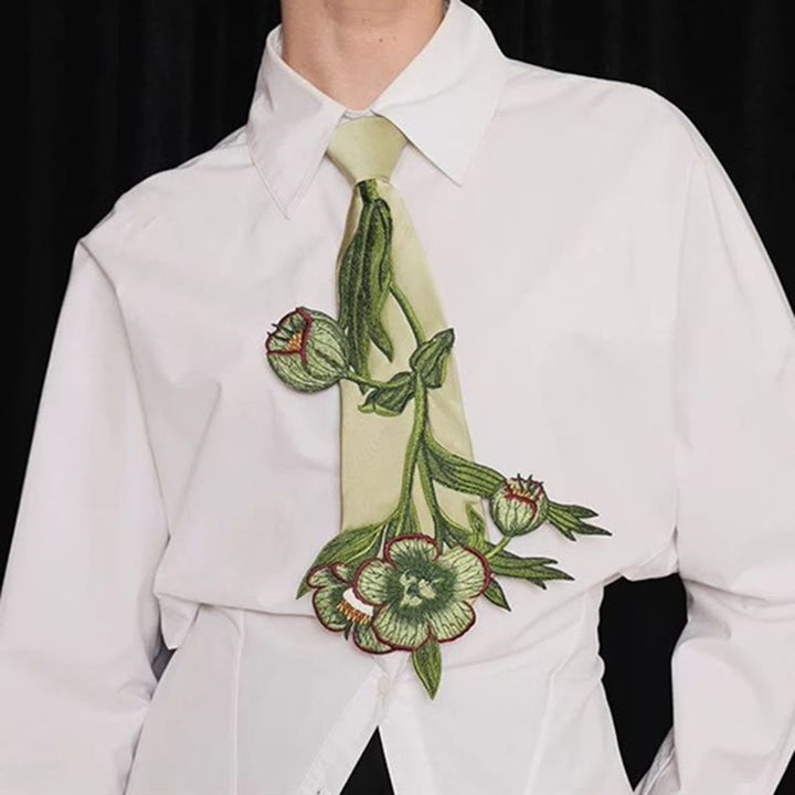 Women's Green Botanical Embroidered Zipper Necktie - image 2