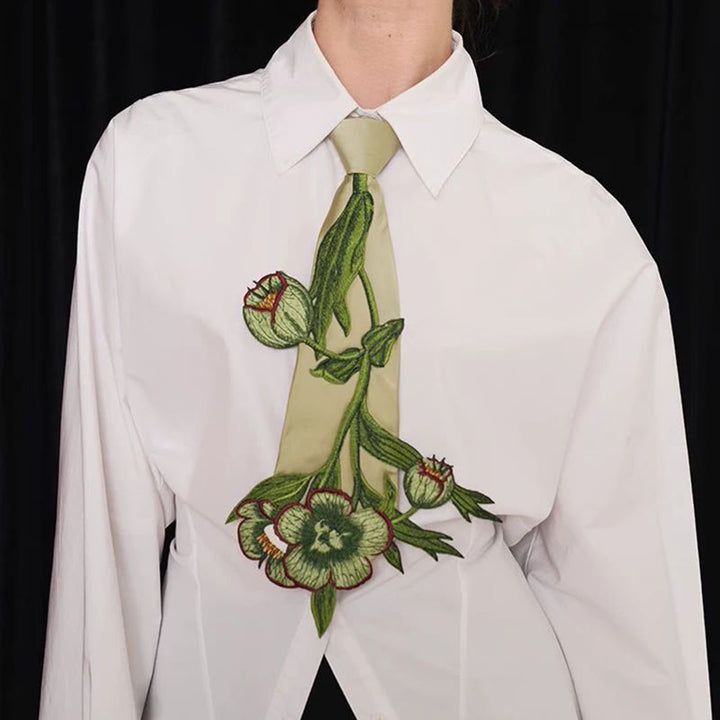 Women's Green Botanical Embroidered Zipper Necktie - image 3