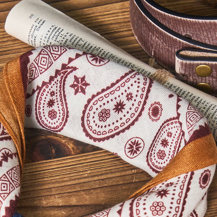 Retro Contrasting Cashew Patterned Pocket Square With Flower Buckle - image 5