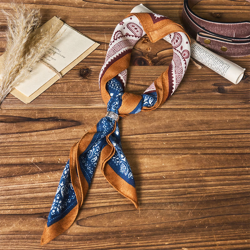 Retro Contrasting Cashew Patterned Pocket Square With Flower Buckle - image 0