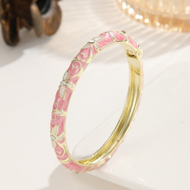Gold‑Tone Enamel Clover Bangle Colorful Drip‑Oil Bracelet for Women - Pink - image 0