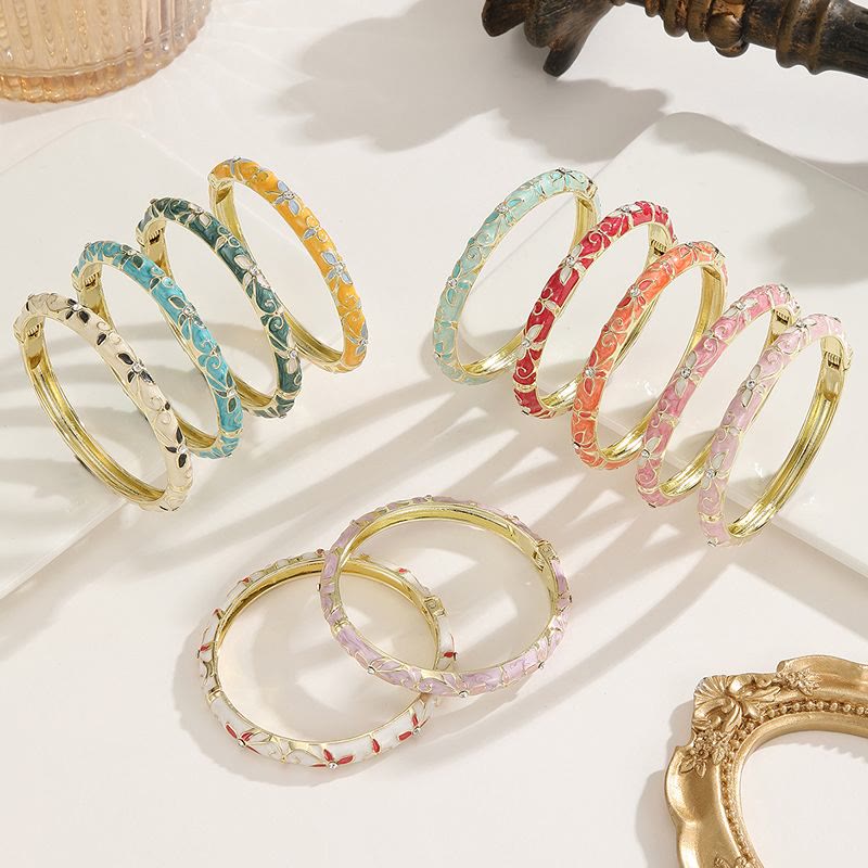Gold‑Tone Enamel Clover Bangle Colorful Drip‑Oil Bracelet for Women - image 1