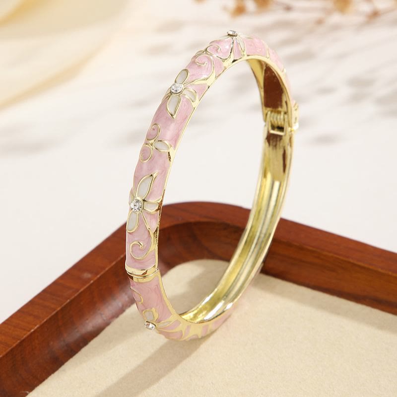 Gold‑Tone Enamel Clover Bangle Colorful Drip‑Oil Bracelet for Women - Light Pink - image 8