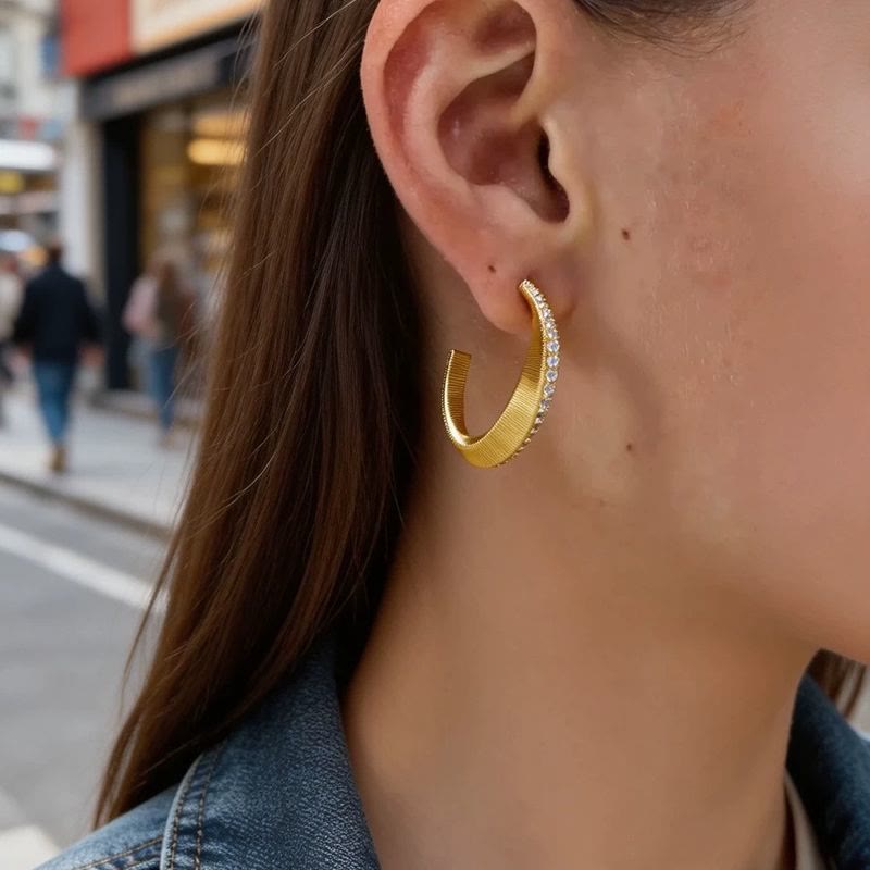 Vintage Textured C‑Hoop Earrings Inlaid Zircon For Women - image 6