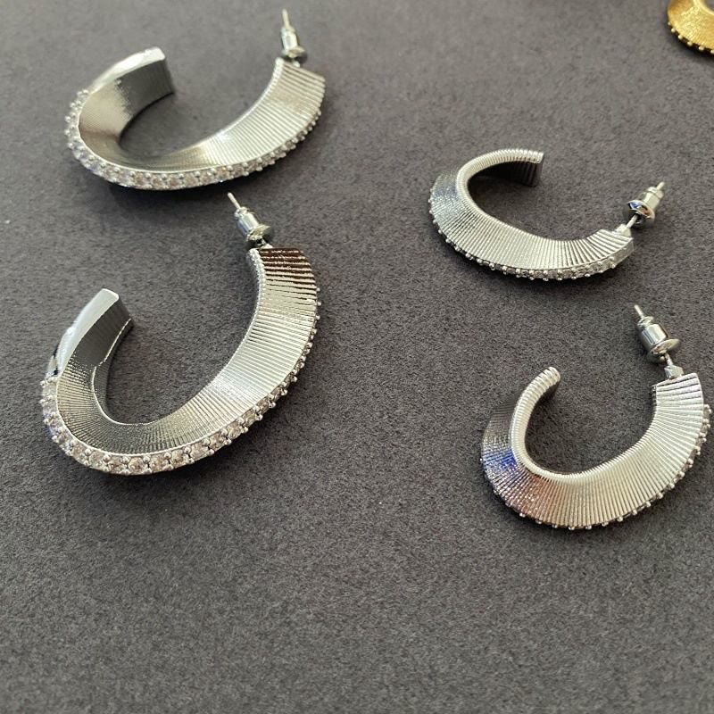 Vintage Textured C‑Hoop Earrings Inlaid Zircon For Women - image 3