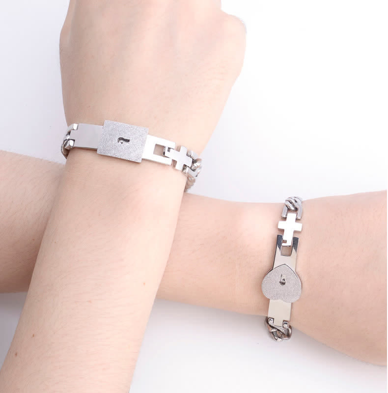 2Pcs Matching Heart Lock And Key Interlocking Couple Bracelets Set - image 1