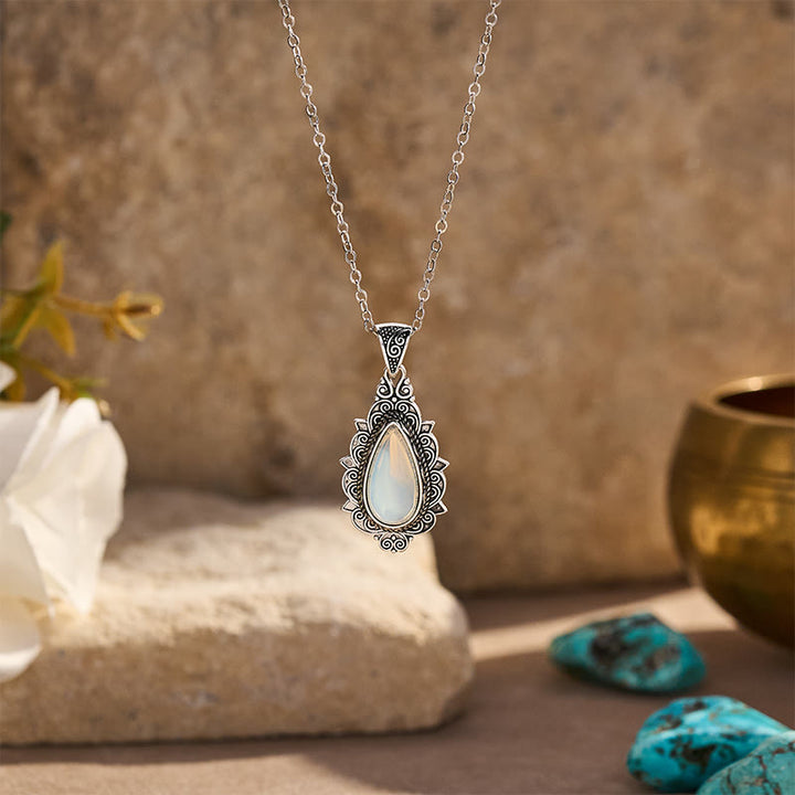 Vintage Filigree Teardrop Moonstone Pendant Necklace - Silver - image 0