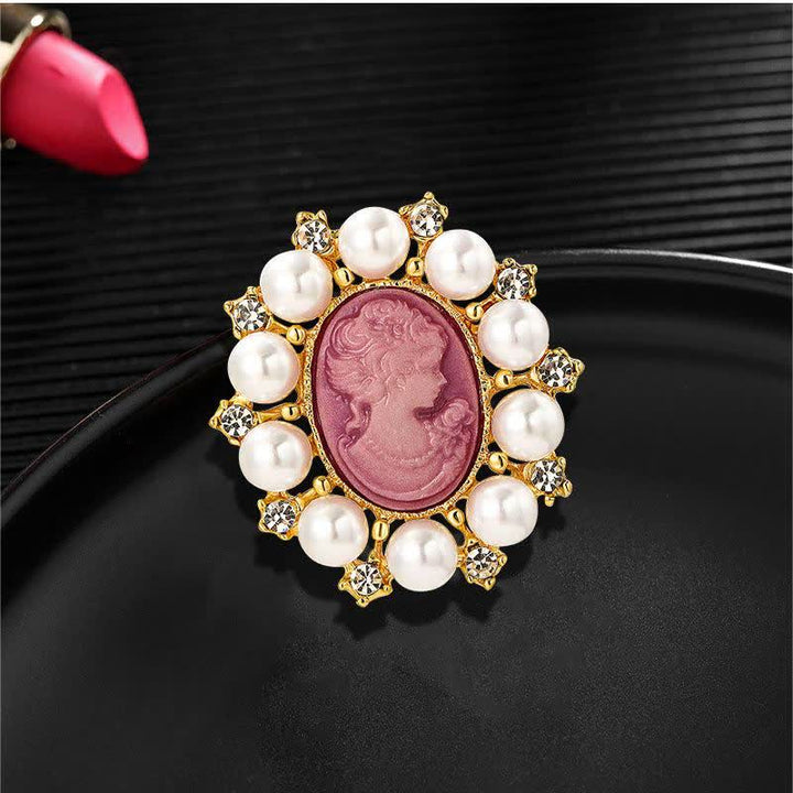 Women's Palace Relief Beauty Pearl Brooch