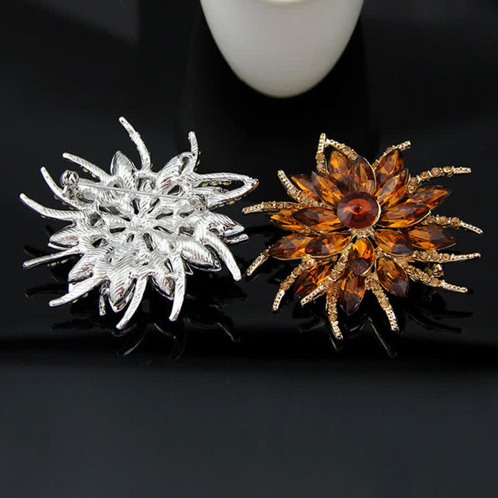 Women's Classic Flower Crystal Brooch