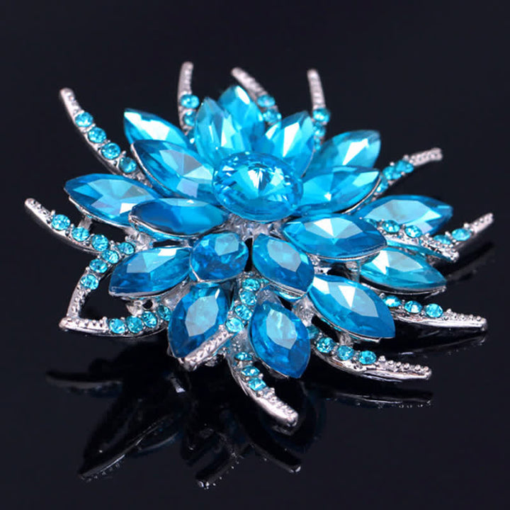 Women's Classic Flower Crystal Brooch